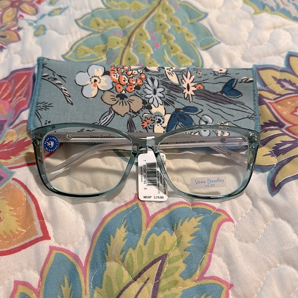 Vera Bradley Alessandra Readers - Sunlit Garden Sage